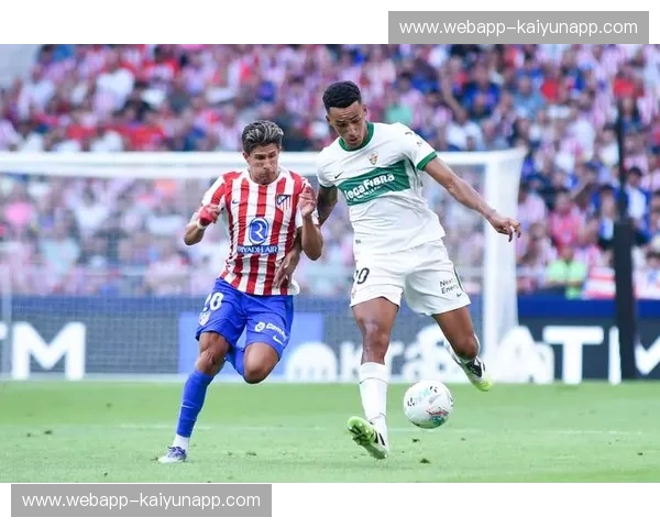 伯纳乌的星光与绿茵的荣耀：皇家马德里与埃尔切的足球故事